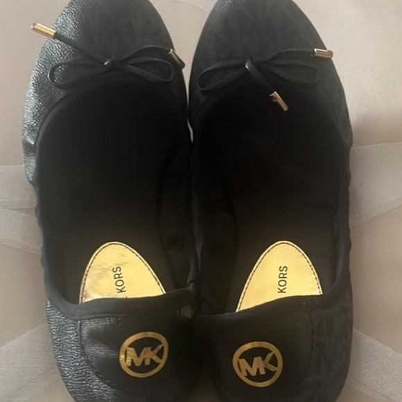 Mk city slip ons - Picture 4 of 4